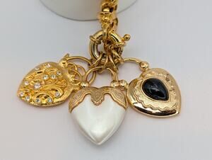 Vintage Joan Rivers Collection Three Hearts Necklace Excellent Condition